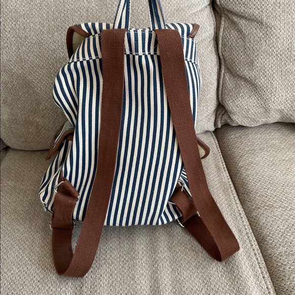 Target Beach Backpack - Picture 3 of 7